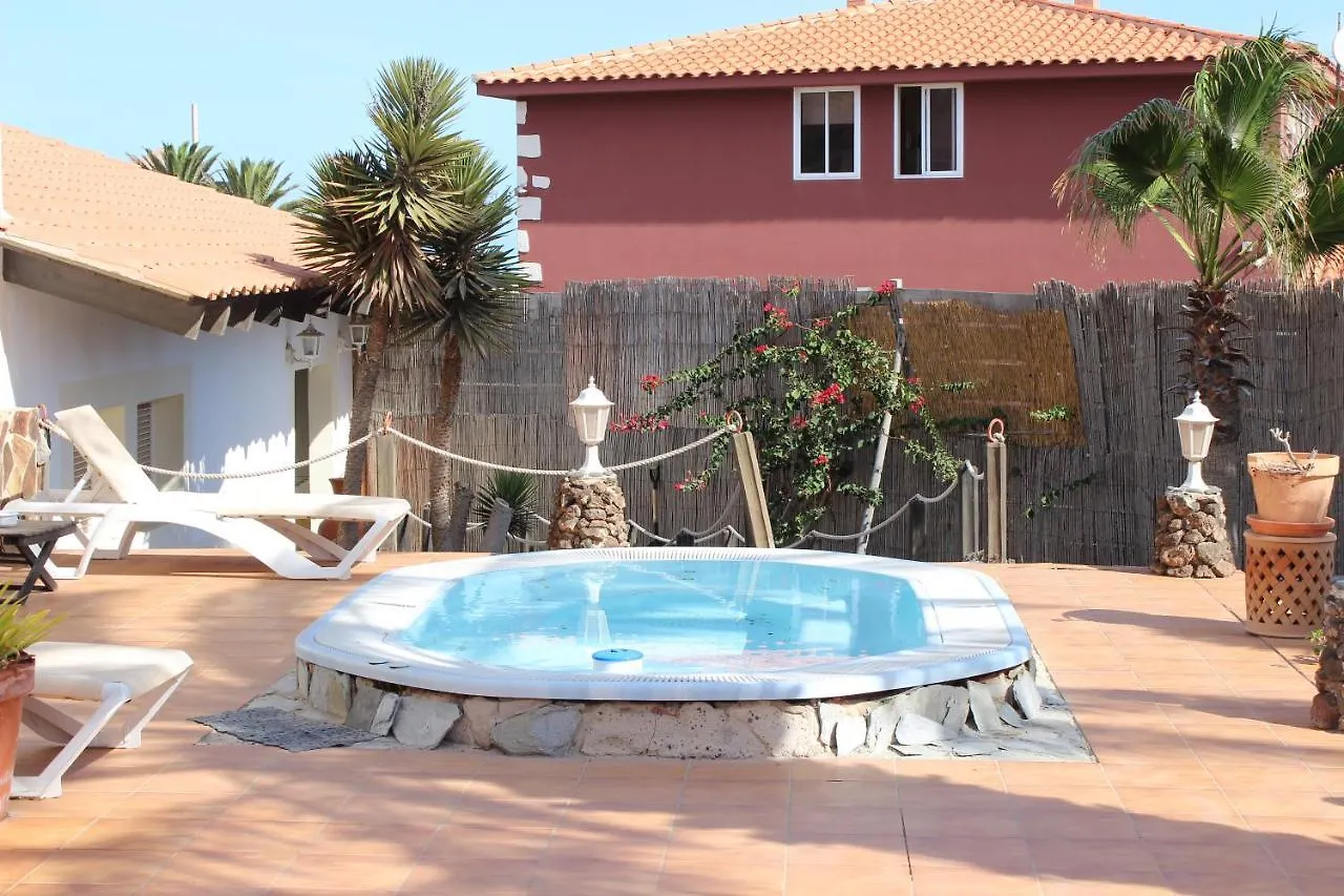 Apartment Comfortable 1-Bed Bungalow In Parque Holandes La Oliva
