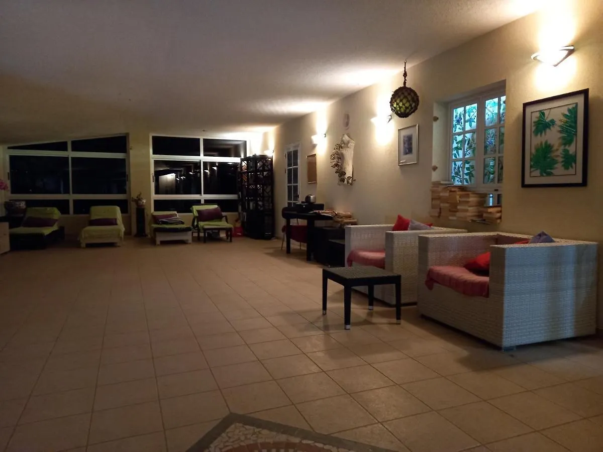 Comfortable 1-Bed Bungalow In Parque Holandes La Oliva Spain